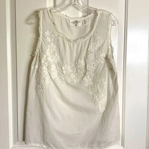EUC womens H&M LOGG sheer white cotton blouse size 10 with appliqué flowers